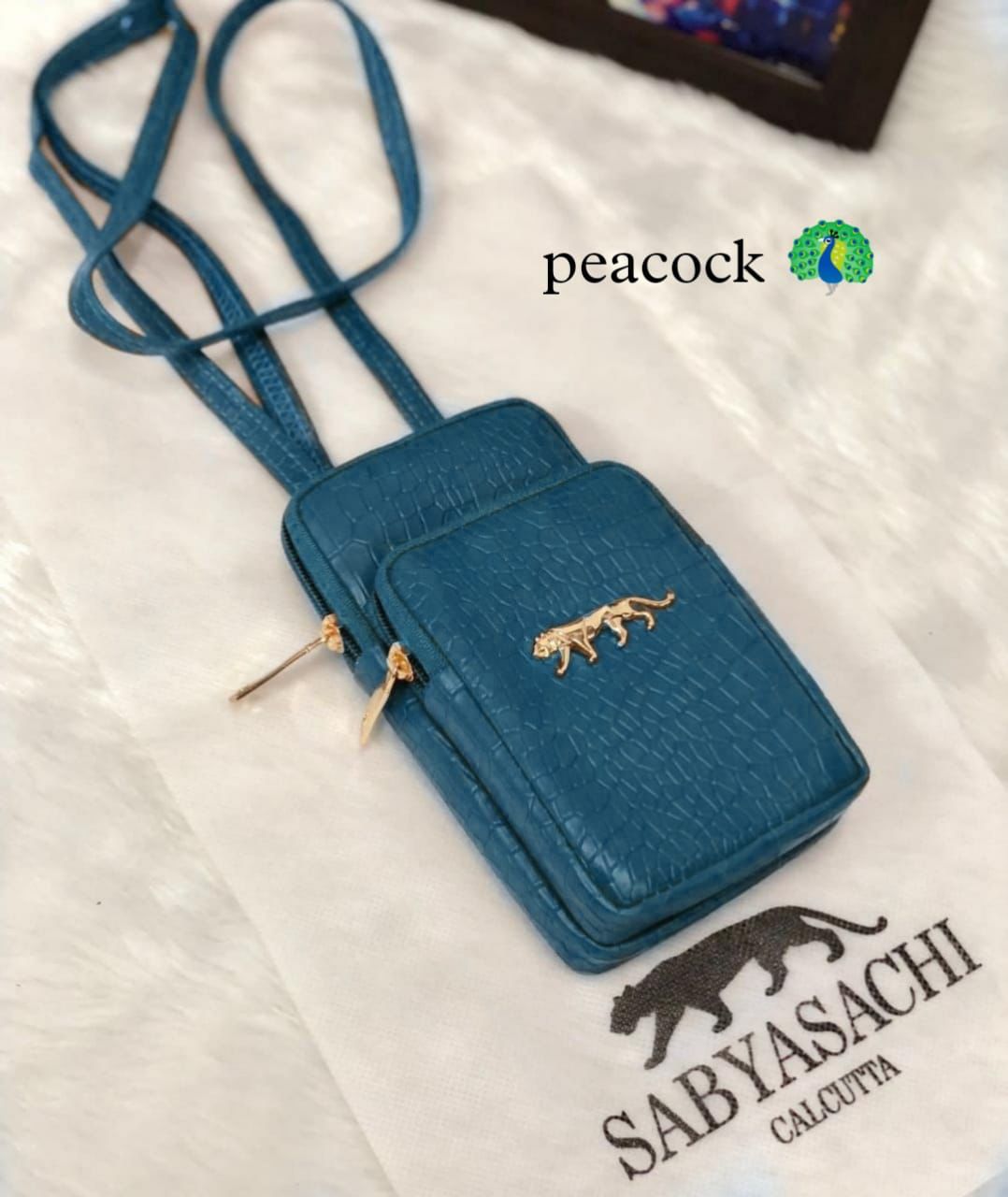 Sabyasachi Mobile Sling